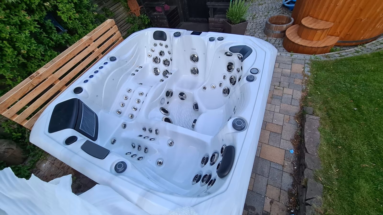 Platinum Spas Premium Whirlpool Barcelona – Bild 6